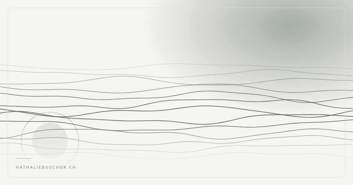 Wide, calm dark-green lines – cover image for the article on midlife in men