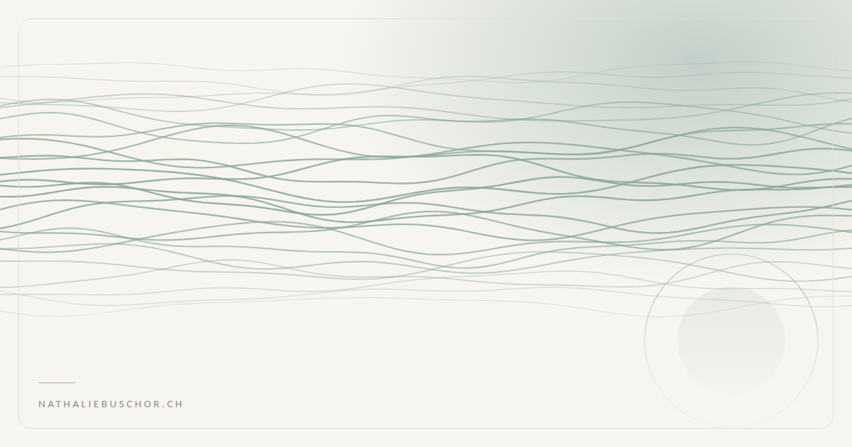 Flowing sage-green lines – cover image for the article on self-optimization and algorithms